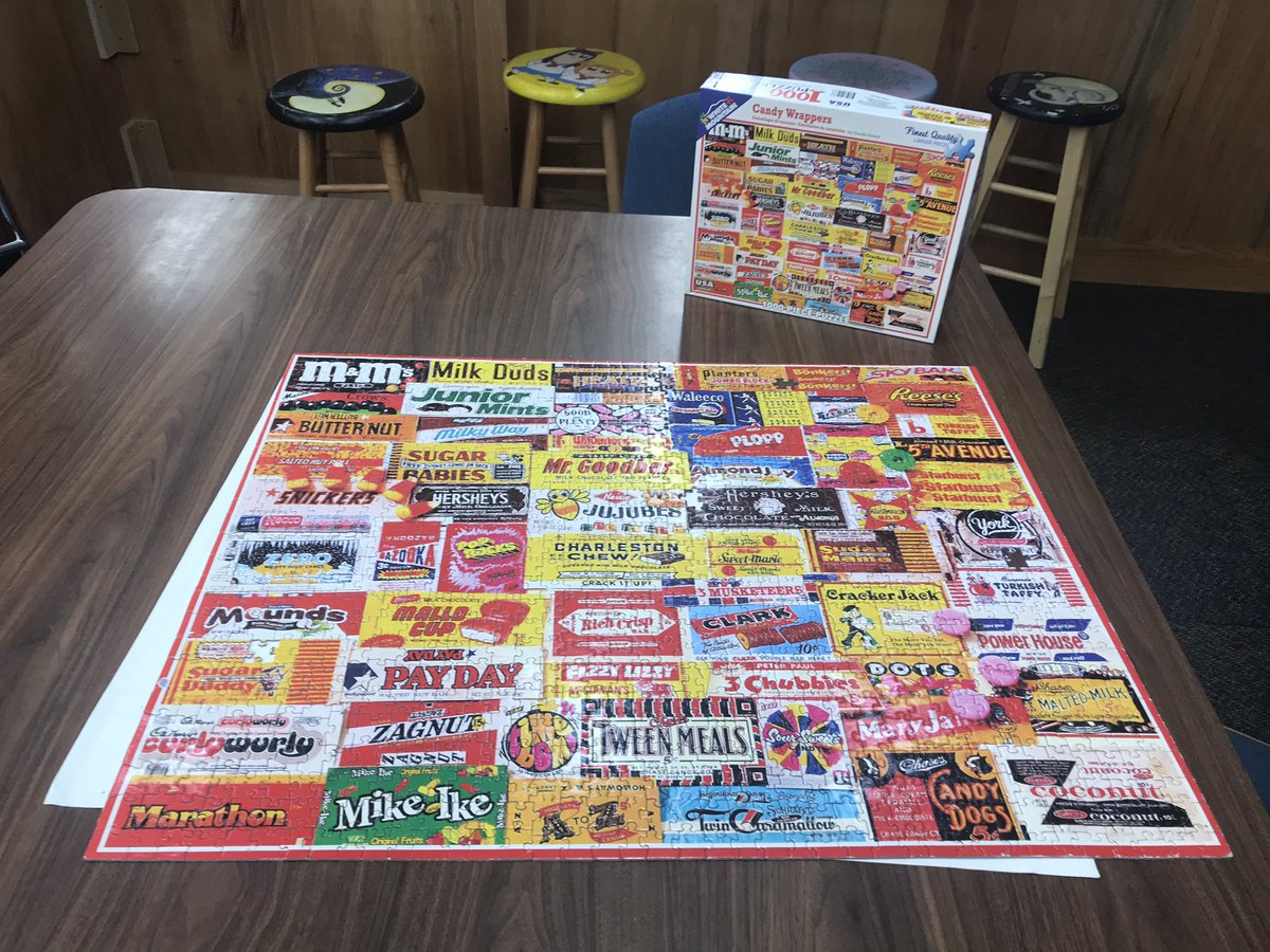 nhp_library's tweet photo. Many hands make light work &amp; lots of fun #NHPpride #PuzzlesExerciseTheMind #1000PiecesIsEasy https://t.co/SnUsEJpUAh