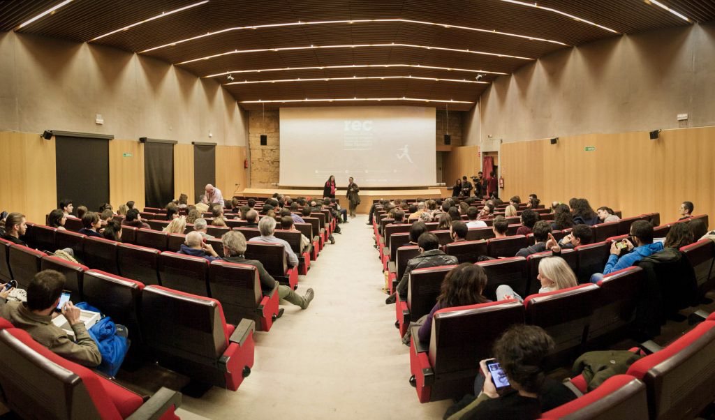 TGNcultura's tweet image. 🎞 Les seccions #PrimerTest, #OperaPrima i #AutorsdeTarragona obren les seves convocatòries per al Festival @RECtgn 2019.

Fins al dia 31 d’octubre (i 26 d’octubre en el cas d’Autors de Tarragona) hi ha temps per a participar-hi! ow.ly/LiS330pIlsG #REC19