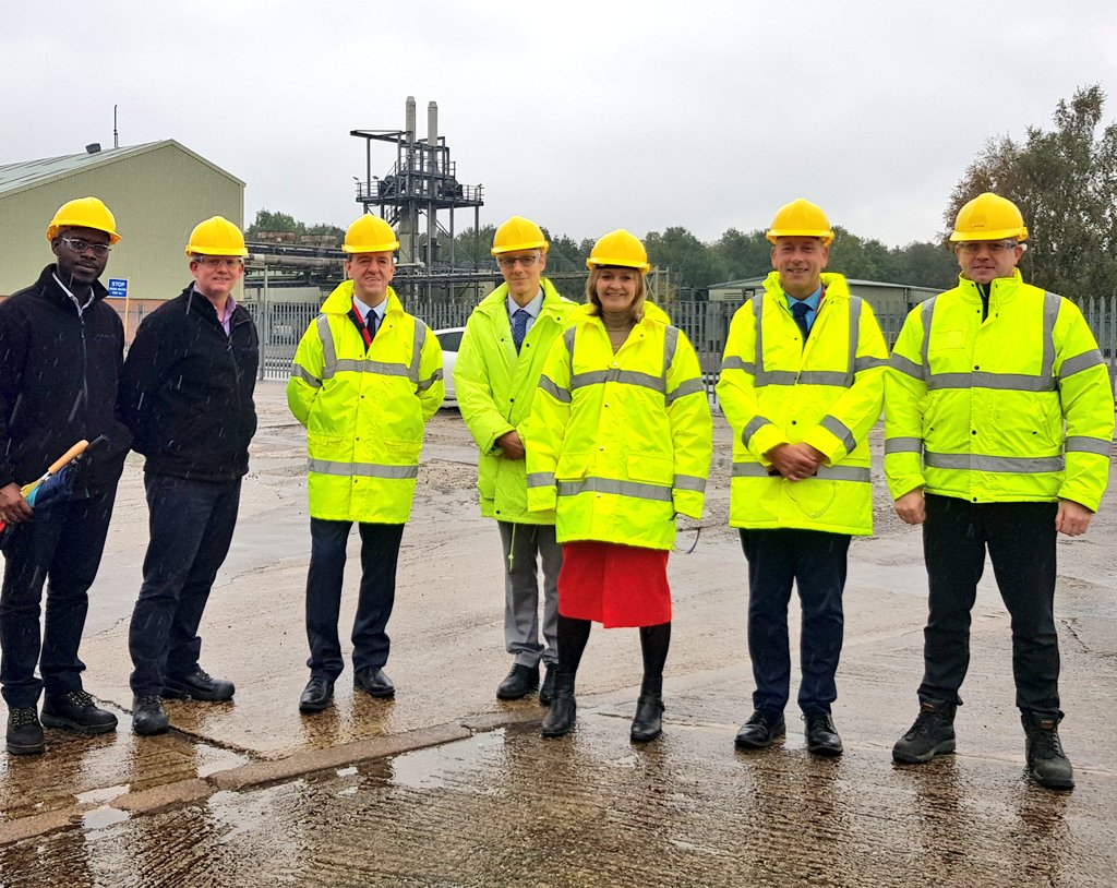 Our fantastic candidate for Dewsbury <a href="/mark4dewsbury/">Mark Eastwood</a> and I visited <a href="/drreddys/">Dr. Reddy’s Laboratories Ltd</a>. Free Trade Deals with EU, US and fast growing Asian markets will mean we can export more great medicines.🔬💊 #dewsburywin