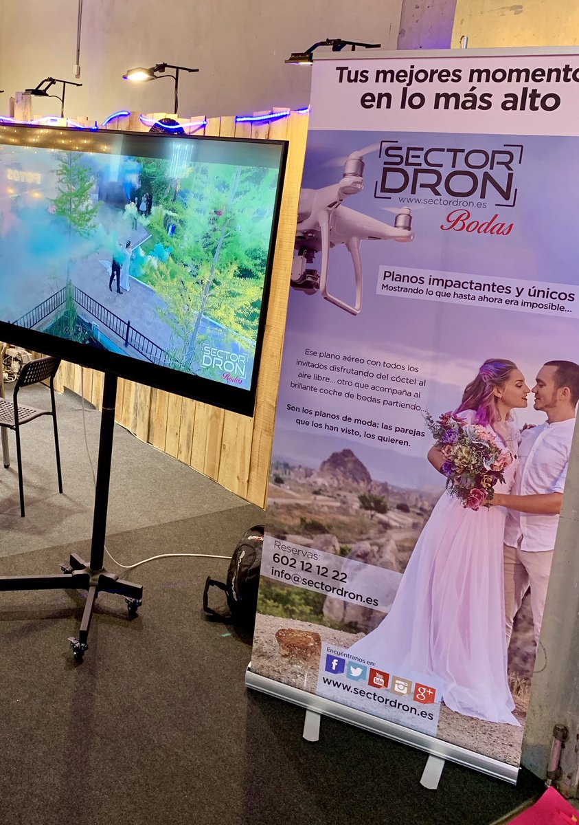 SectorDron's tweet photo. ¡SORTEO! 🤩 Durante este fin de semana nos puedes conocer en la feria de @1001bodas 🥰 en @ifemaferiademadrid. Si compartes y das like esta tarde sabras si eres ganador de una entrada doble o descuento del 50% para la feria. #sectordron #ponundronentuboda #sorteo @bodaeventos.es https://t.co/1o9A1nxuIt