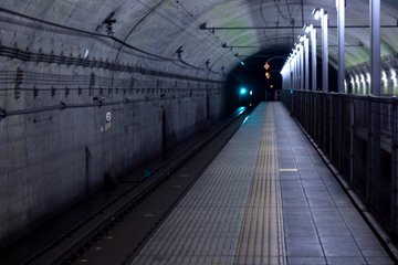 群馬 地下へ486段もの階段が続く日本一のモグラ駅 土合駅 に行ってみた 秘境駅 ダークサイドにようこそ