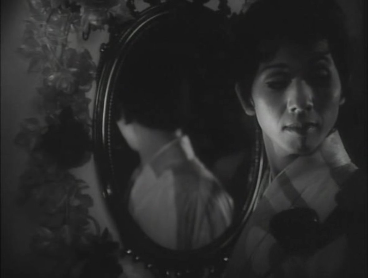 마츠모토 토시오, <장미의 행렬>(1969) 속 거울 (4)Translate post