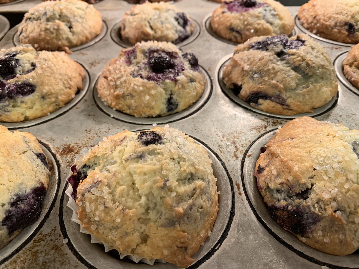 HCRHSCafe's tweet photo. #bestblueberrymuffins https://t.co/UGMzJOxlMM