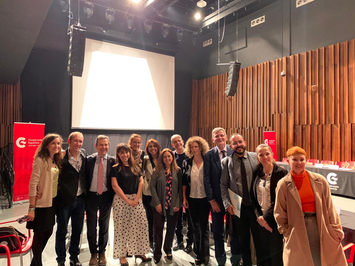 Participación en el II Encuentro sobre Turismo y Desarrollo Sostenible en Iberoamérica. Con una ponencia de <a href="/tonofrancom/">tono franco martínez</a> sobre el papel del sector público y la iniciativa privada en la consecución de los ODS.