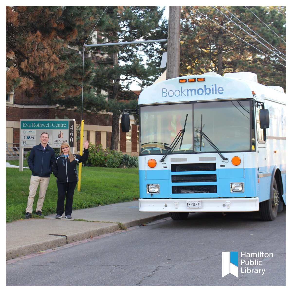 HamiltonLibrary's tweet photo. We'll be looking for you this afternoon as the #HPLBookmobile rolls up @EvaRothwell460 from 2:30-4pm! #HPLStaff Matt and Shannon are looking forward to seeing you. #HamOnt #libraries #bookmobiles
https://t.co/sEzjUJAxJc https://t.co/QlroxnvXSj