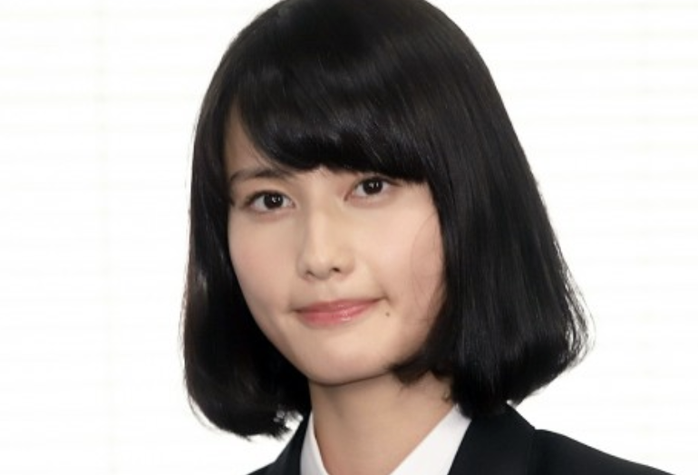 Ar2e ハリセンボン 箕輪はるか 橋本愛 同期のサクラ Tvドラマ同期のサクラを見ていて 橋本愛はあまちゃんの頃よりもっと美人になったなぁ ふと顔の作りはハリセンボンの箕輪はるかに似ていると思った はるかさんも上顎前突を矯正しメイクを上手く