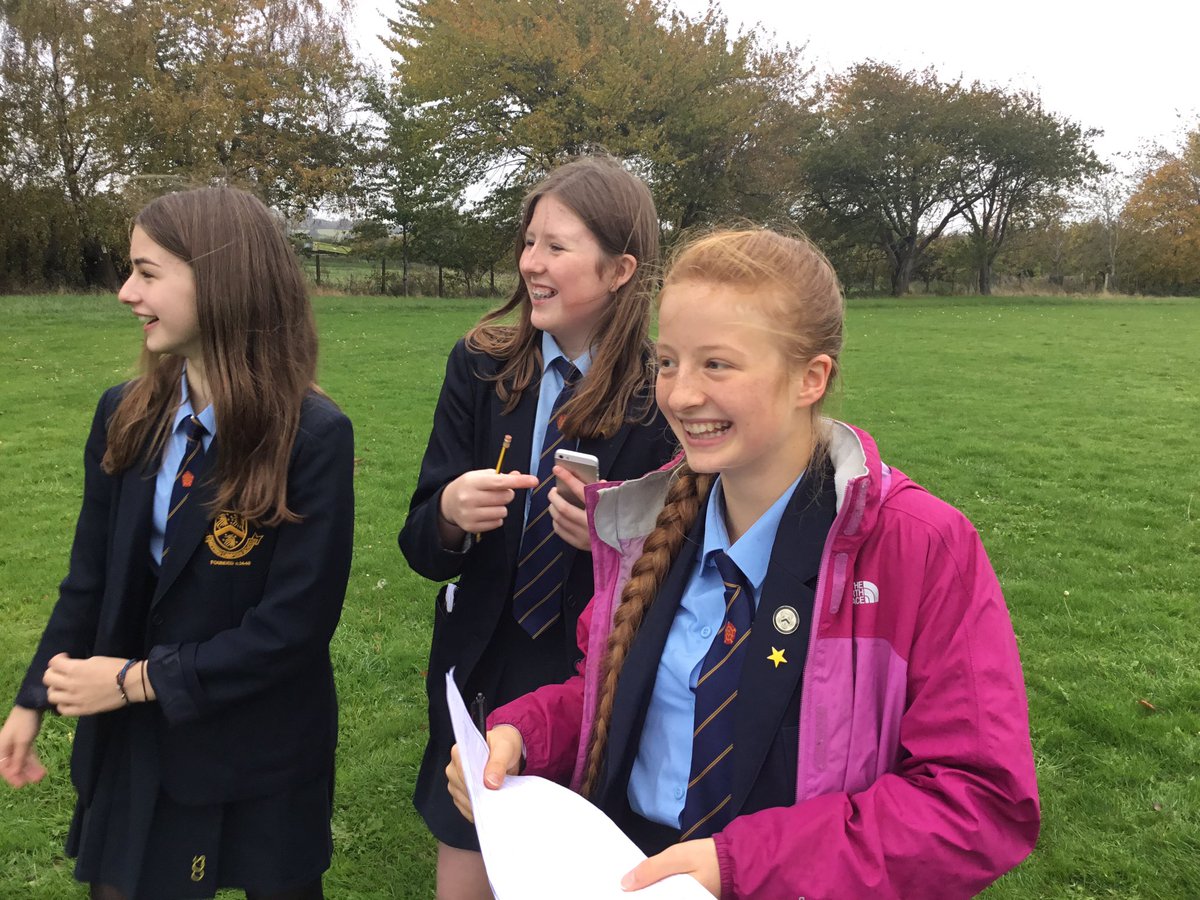CampdenGeograph's tweet photo. Despite the rain Year 9 gifted and talented students have been enjoying their investigations into where to build a visitor centre in Campden #fieldwork #inspire https://t.co/8Gy9TOywl5
