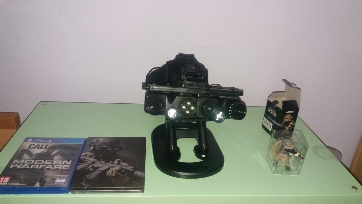 Esta muy buena las gafas vision nocturna... puse el cuarto todo oscuro y se veia muy bien y si vas a un sitio con luz se pone normal automaticamente y igual si vas a un sitio con oscuridad 😍😍😍😍