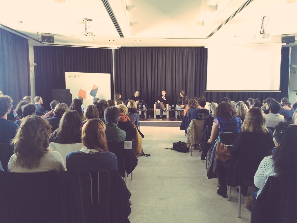 AMA_audiovisual's tweet photo. Analizamos el impacto de las series de TV en el panorama audiovisual internacional con la última mesa redonda de #VentanaCineMad. Modera @inesencis y participan @VictorGIsla (@islaaudiovisual), Manuel Martí (@PolkaProd), François Tron (@RTBF) y Zack Tucker (@RDF_Inc)
 
#VCM2019 https://t.co/ADZNcJeFoj