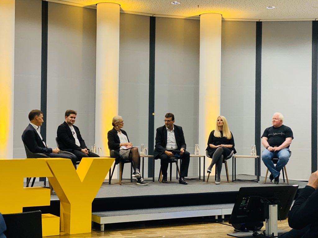 Katharina Krentz tweet media