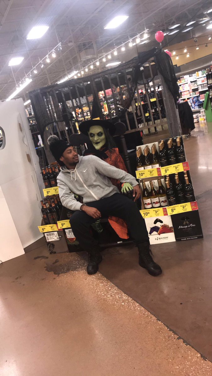 CarheePrincess's tweet image. Hunny so let me tell you what I want for Halloween