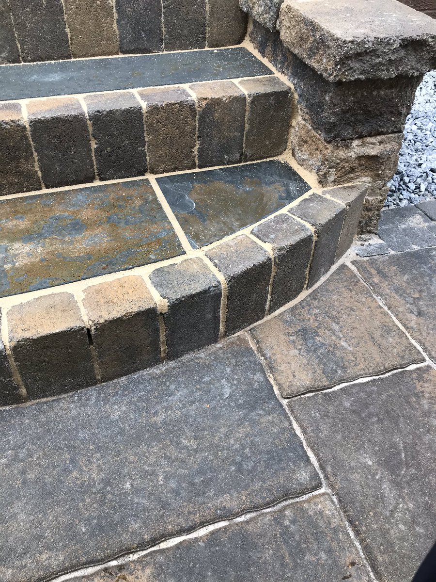 MpTobermore's tweet photo. Wow , love this new outdoor living space created by @pavecolimited , the customer was so happy after this complete transformation, @Tobermore historic bracken flags and circles ,teg setts and garden stone walling Gregor Ramsay buys all material @Cartmore_supply #tobermore #fife https://t.co/tfLY7T7Tp7