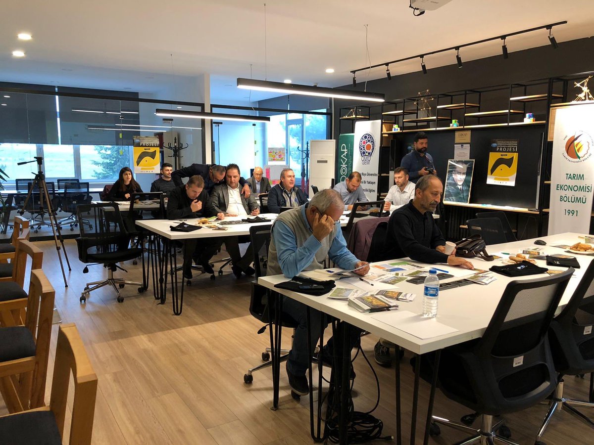 EuroSheepEU's tweet image. Turkish farmers sharing their experiences about #Sheepnet