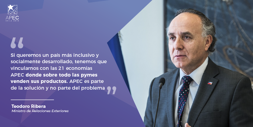 Teodoro Ribera, ministro de Relaciones Exteriores, confirma que APEC Chile continúa su organización: 

#APECChile2019