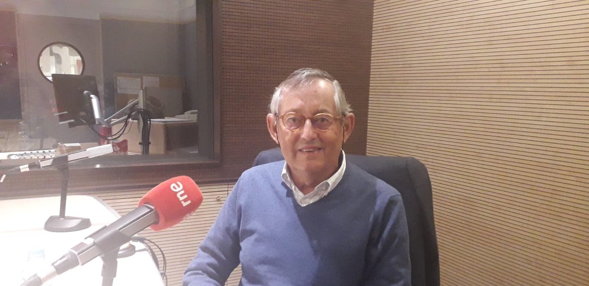 Maravillosa charla con el biólogo #Migueldelibesdecastro quien nos explica en <a href="/agolpedebit/">A golpe de bit</a> de <a href="/ree_rne/">Radio Exterior de España</a>  la situación de nuestro planeta y recuerda algunas anécdotas de cuando escribió 'La tierra herida' junto a su padre <a href="/MiguelDelibes/">Miguel Delibes</a>. Escucha:   
rtve.es/alacarta/audio…