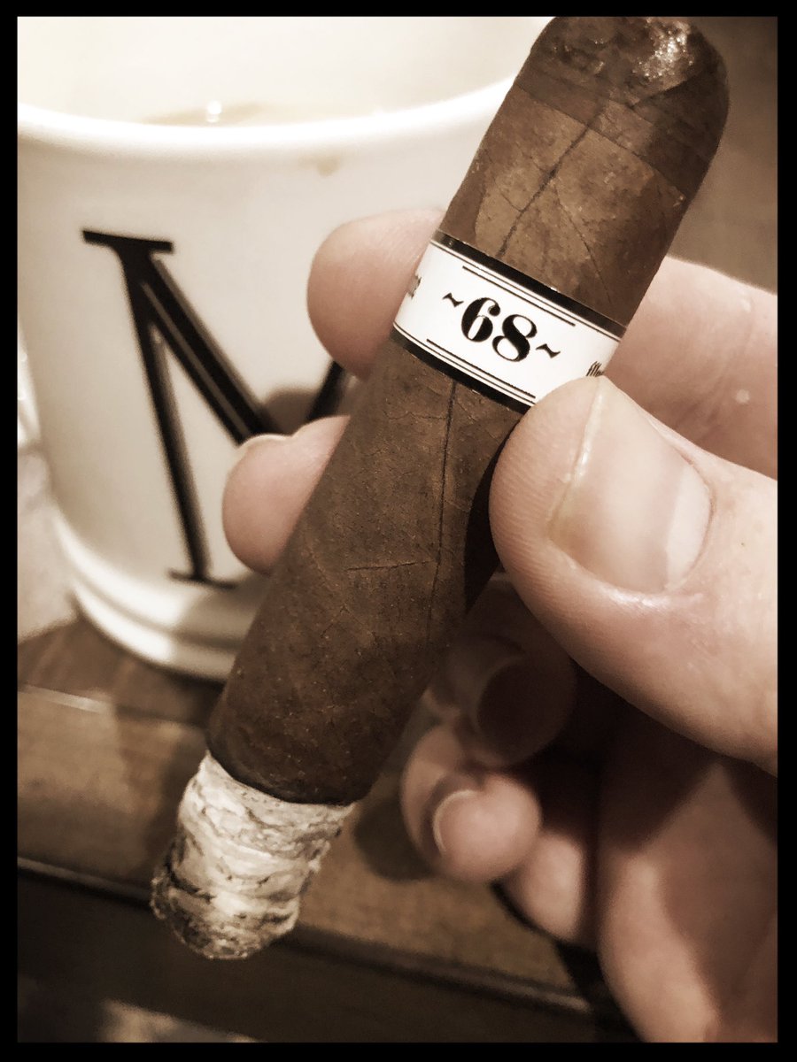 stogiedad's tweet photo. Busy week, first morning I could get a #smoke in.  It’s a good one...@illusionecigars ~68~ #Bombone #nowsmoking https://t.co/GzB0v89Xti