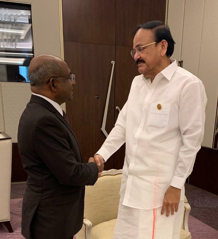 The Vice President, Shri M. Venkaiah Naidu interacting with the Minister of Foreign Affairs of #Maldives , Mr. Abdulla Shahid on the sidelines of the #NAMSummit in #Baku, #Azerbaijan today.