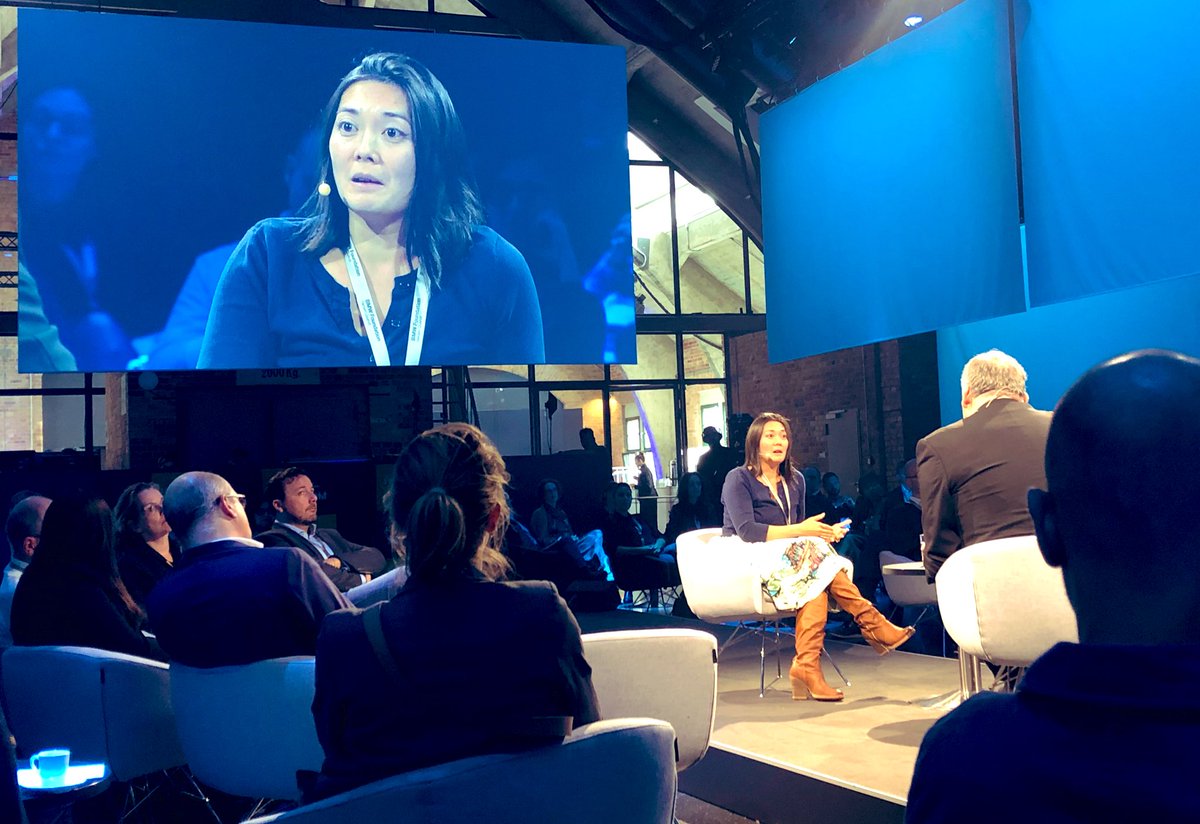 UnequalScenes's tweet image. @RunChiNguyenRun discussing the ways we can #breakthepatterns in our lives. 

In conversation at the #BerlinGlobalForum via @bmwfoundation