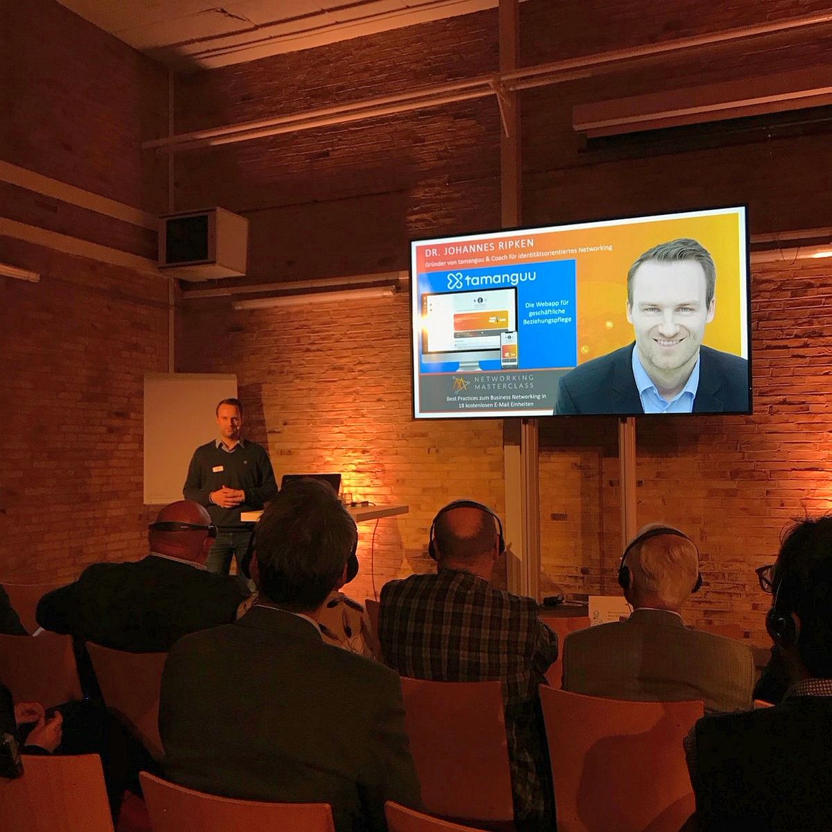 johannesripken's tweet photo. Another memorable moment to share my expertise on #networking and some entertaining #musicindustry stories yesterday!

It was a pleasure to speak about identity-orientated #businessnetworking at Innovationskongress Kompass by @IHKzuKiel in front of approx. 70-100 business people. https://t.co/IJWqBI3Hse