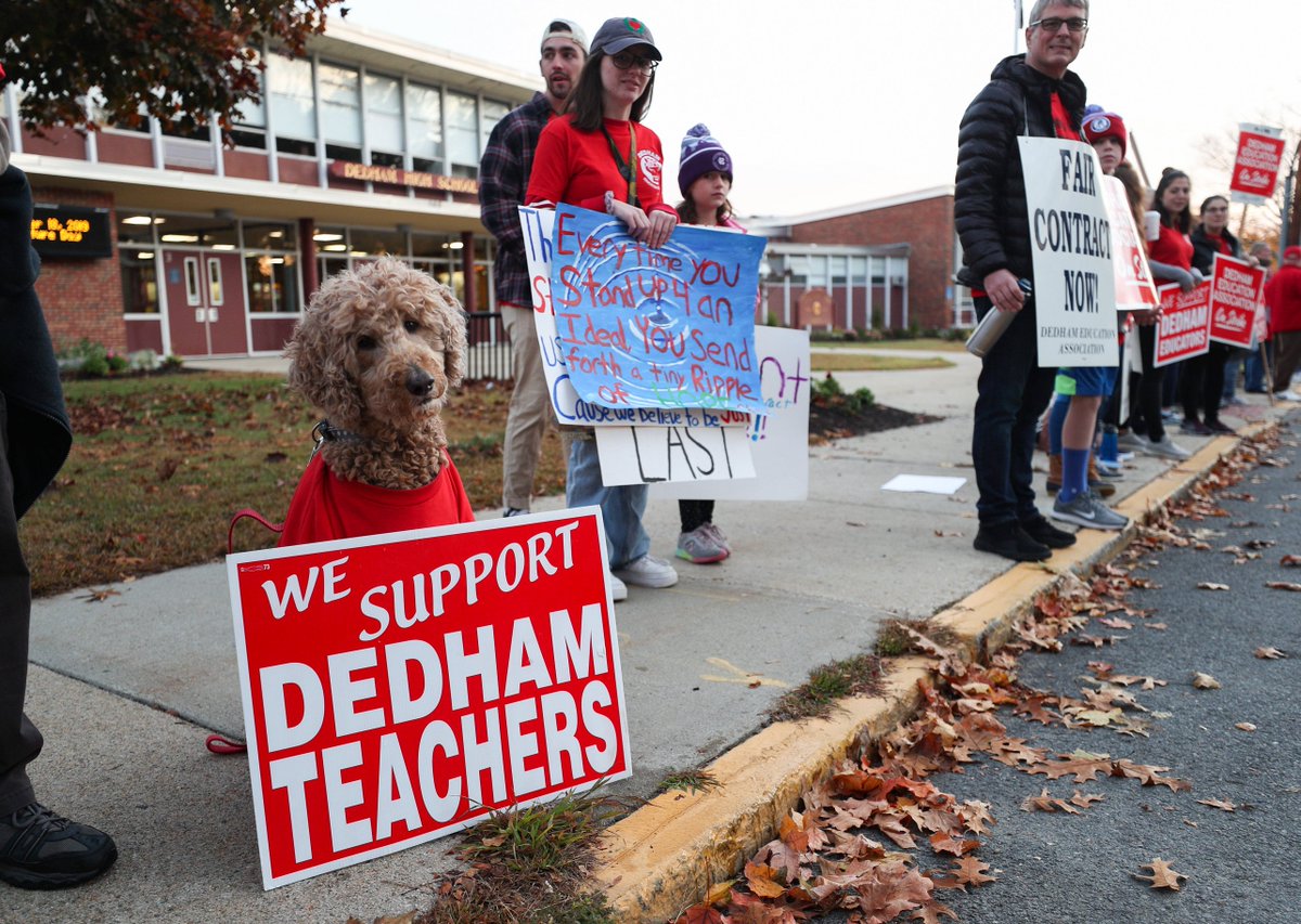 NBC10Boston's tweet photo. Teachers in Dedham strike after their union authorized the action in a 248-2 vote yesterday. The strike comes after the union and the Dedham School Committee failed to come to an agreement on the teachers' contracts. https://t.co/GSewgPT5lJ
📷: @pictureboston https://t.co/X7DL2Z4tKT