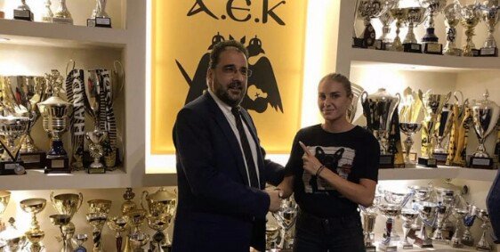 dapbar's tweet photo. Δεν θα μπορούσες να πας κάπου καλύτερα 💪
Φανατική αεκτζού εδώ 💛 
Δαλακάρα μου 😘 https://t.co/WBuneeyATs
