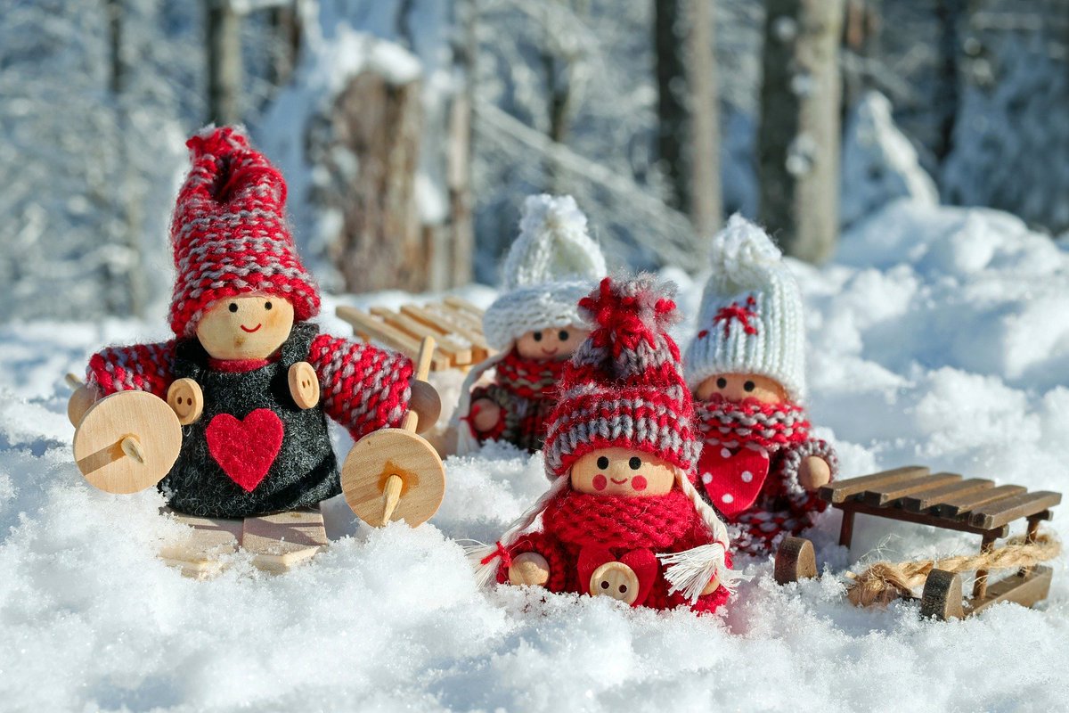 A fantastic selection of gifts for young &amp; old this Christmas 2019. Delivered to your door. Buy Christmas toys for boys &amp; girls online at discounted prices. Visit - bit.ly/2Pgr3Z3