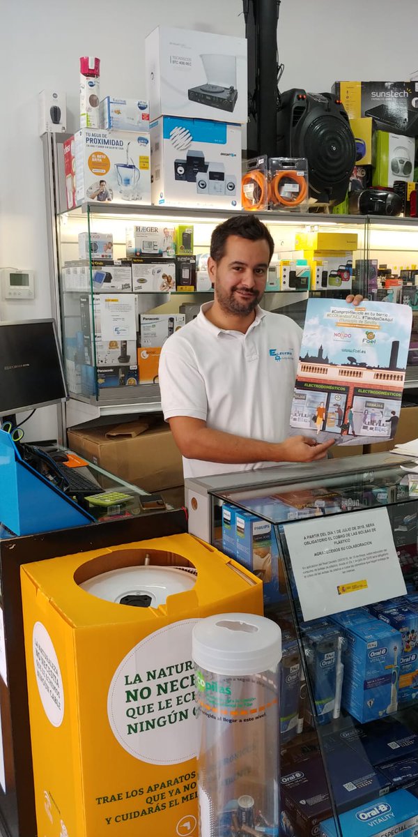 FAELinforma's tweet photo. Ya está aquí el finde, os recomendamos pasar por @EAljarafe 🏃‍♂️🏃‍♀️¡Puedes ayudar al #MedioAmbiente 🌎 mientras participas en el sorteo de un #cheque-regalo de 50€ patrocinado por @recilec por la Campaña #CompraYRecicla en #ECOtiendasFAEL #Sevilla !

➕info➡️https://t.co/cnOOBtntc2 https://t.co/gNviwkL3AZ