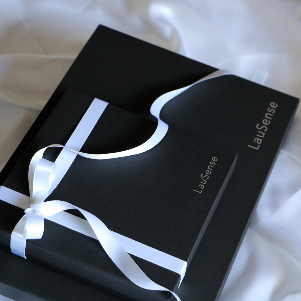 LauSense Luxury Art Fashion
lausense.com
#luxury #packaging #art #fashion #scarves #silk