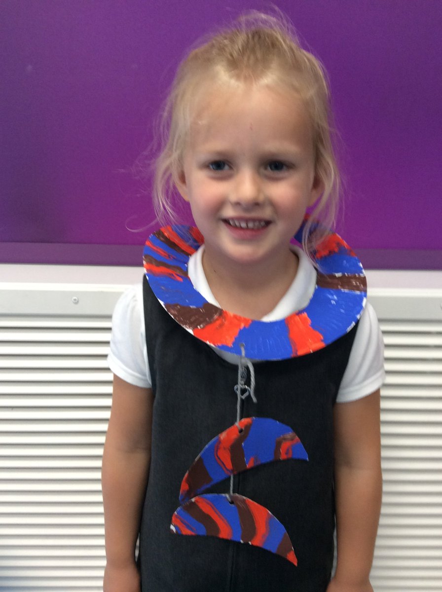 STEPHighCliff's tweet photo. Last week Dolphins designed and created our own African inspired necklaces! #African #CreateandDesign #Neckware https://t.co/7LDRl4S2MJ