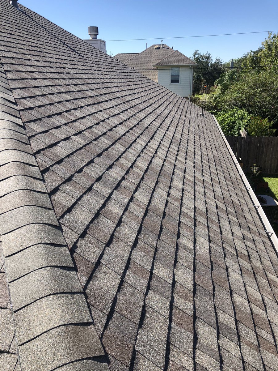 kgmroof's tweet photo. New 30 year CertainTeed Landmark Weathered Wood shingles https://t.co/r93W8Un6Mg