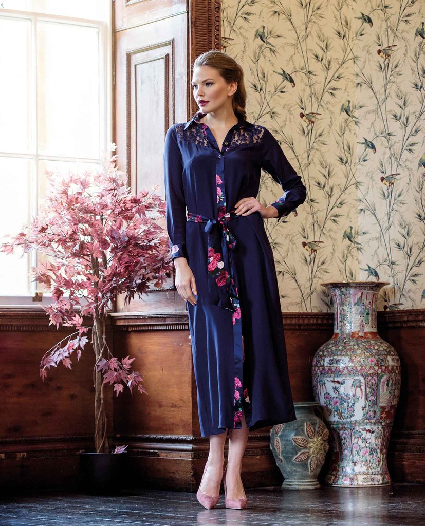 SCameronDavies's tweet photo. Off-Duty Shirt Dress https://t.co/UbqPd3LUUl