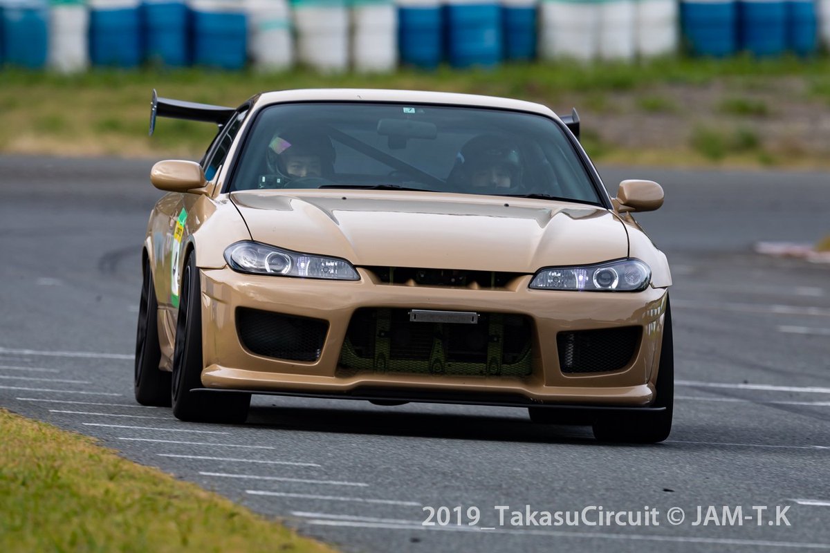 Uzivatel じゃむ Na Twitteru シルビア 180 似たような構図の画が増えてきた 前川自動車 アップガレージ タカスサーキット