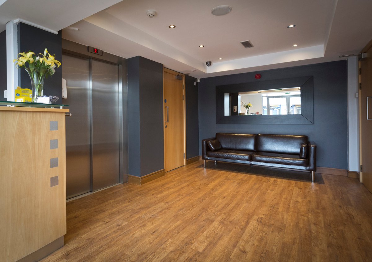 We're currently recruiting for a Night Receptionist in our Lodge at Emerald Headingley Stadium. Closing date 8th November  

Interested? Follow the link to find out more and to apply ⬇️ 

 bit.ly/LodgeVacancy 

#JobsinLeeds #LeedsJobs