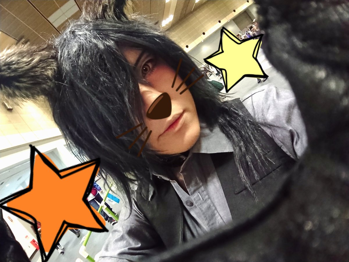 Ark 31夜a 準備中 コスプレ ケモノ成分って言ったら 去年のインテでやらかしたスーツいぞで耳生やしたのしかなかった 絵じゃなくてごめんなー 絵あるけどフォロワーさんの設定もらったのだからやめとく