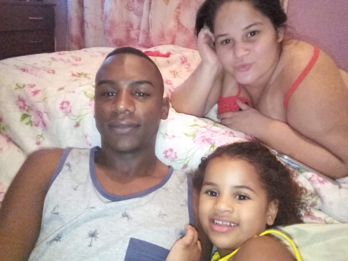 LilianeSilva07's tweet photo. Primeiramente agradeço a deus pro de me dado essa #Princesa linda , amo muito mato e morro por você #Filha de amarei ate o ultimo diia da minha #viida . Parabens filha #Luizavitória #Faz5anos 😭😭😍😍👏🎁🎊🎈🎈🎉🎂🎂 https://t.co/zttv0YJfMZ