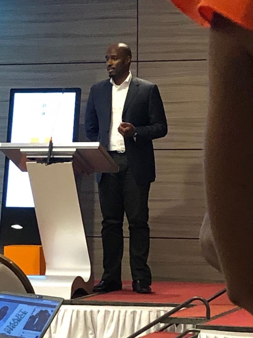 gautier_ndri's tweet photo. Pich quatrième startup @Smartphorce  Nom solution: Data Solution,
Une Application qui permet de collecter et analyser les données à travers des tableau de bord.
#DemoDaysOrangeFAb
#OpérateurDigitalEngagé https://t.co/IfRVWNR1CD