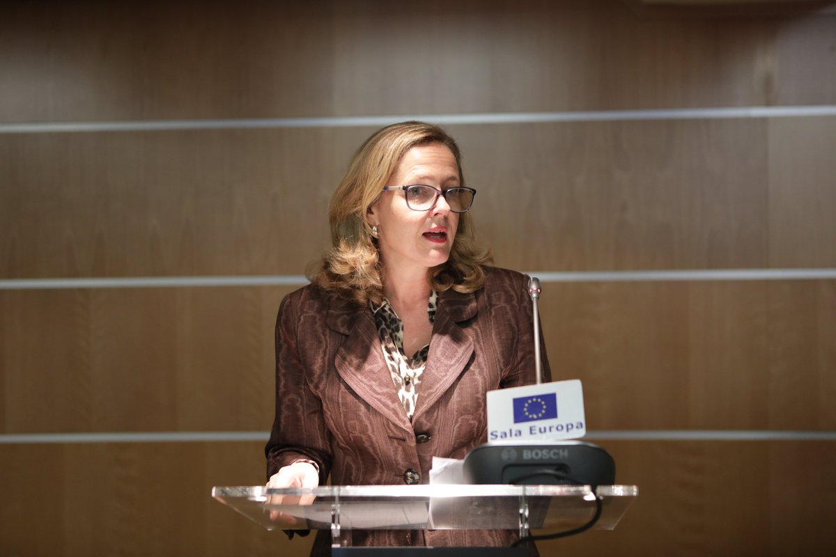_minecogob's tweet photo. La ministra @NadiaCalvino interviene en el acto de conmemoración del 25º aniversario de @EU_IPO
👉"La propiedad intelectual es clave para el crecimiento, la innovación, la competitividad de nuestras empresas y la prosperidad futura"
#euipo25 https://t.co/QqJ5HZWjgJ
