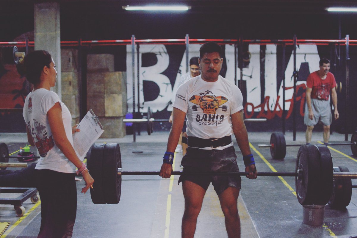 BahiaCrossFit's tweet photo. Hoy toca levantar cosas pesadas.
#20point3 = #18point4 

#crossfitmexico #realpeopledoingcrossfit https://t.co/wnCDsqYFKH