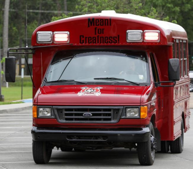 Livingston_PPS's tweet photo. The @LPLTCKnights are excited to announce that the LPLTC Ambulance is ready to visit #LivingstonMADE schools. It is also available to participate in community events. If you are interested in scheduling a visit, please e-mail Mrs. Albin @ kimberly.albin@lpsb.org. https://t.co/ZaOn9N128i