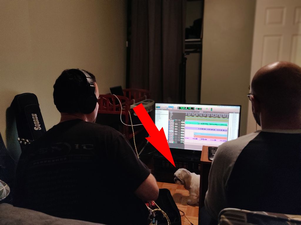 LongDayOfficial's tweet image. 🐶 Guest appearances are a common occurrence at our home #recordingstudio ... 🤷

#ProgDog #LongDay #progrock #Grunge #prog #rockband #music #NewMusic #ROCKMUSIC #Rock #progrock #record #artist #recordingartist #Lovemusic #altrock #MusicIsLife #studio #Toronto #Ontario #Canada