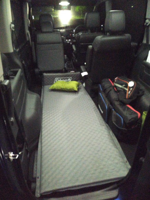 ステップワゴンは車中泊が快適な理由7つ フルフラット化のやり方も 人数は2 3人まで カーブロ