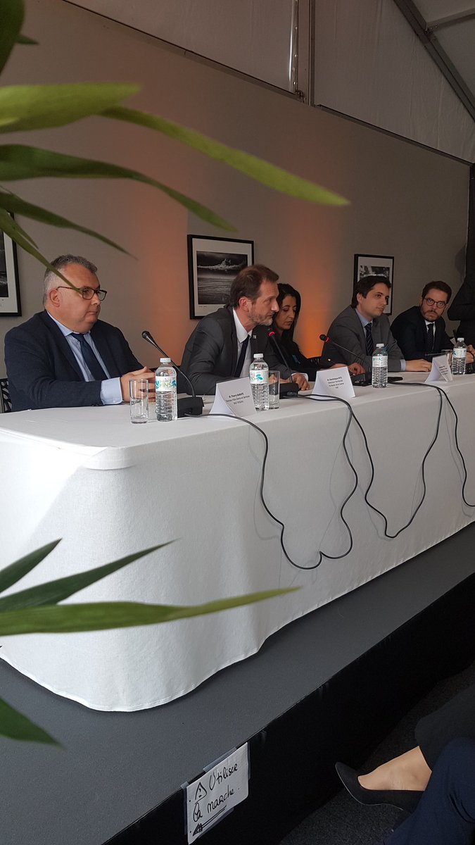 umepfederation's tweet photo. #TJV2019 : Merci à @KarimaDelli, Dominique Ritz @vnf_officiel bassin de la Seine, Thierry Baraté @SNCFReseau, @BMaurand @Haropaports, @vinc_brt @RegionNormandie pour leurs apports et leurs #ambitions pour l'Axe Seine, dans une démarche vertueuse.
#UnitedKnowHow https://t.co/8MxfqzXyPK