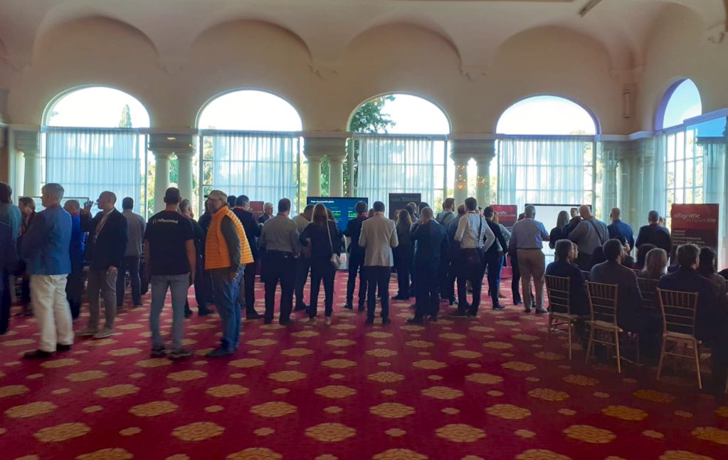 ricohspain's tweet photo. Acompañamos a nuestros amigos de @ofigrafic en #Techpoint2019, una jornada para impulsar la digitalización en las #pymes presentada por el economista @XSalaimartin 
#EmpresaDigital https://t.co/hvjCfGc4kN