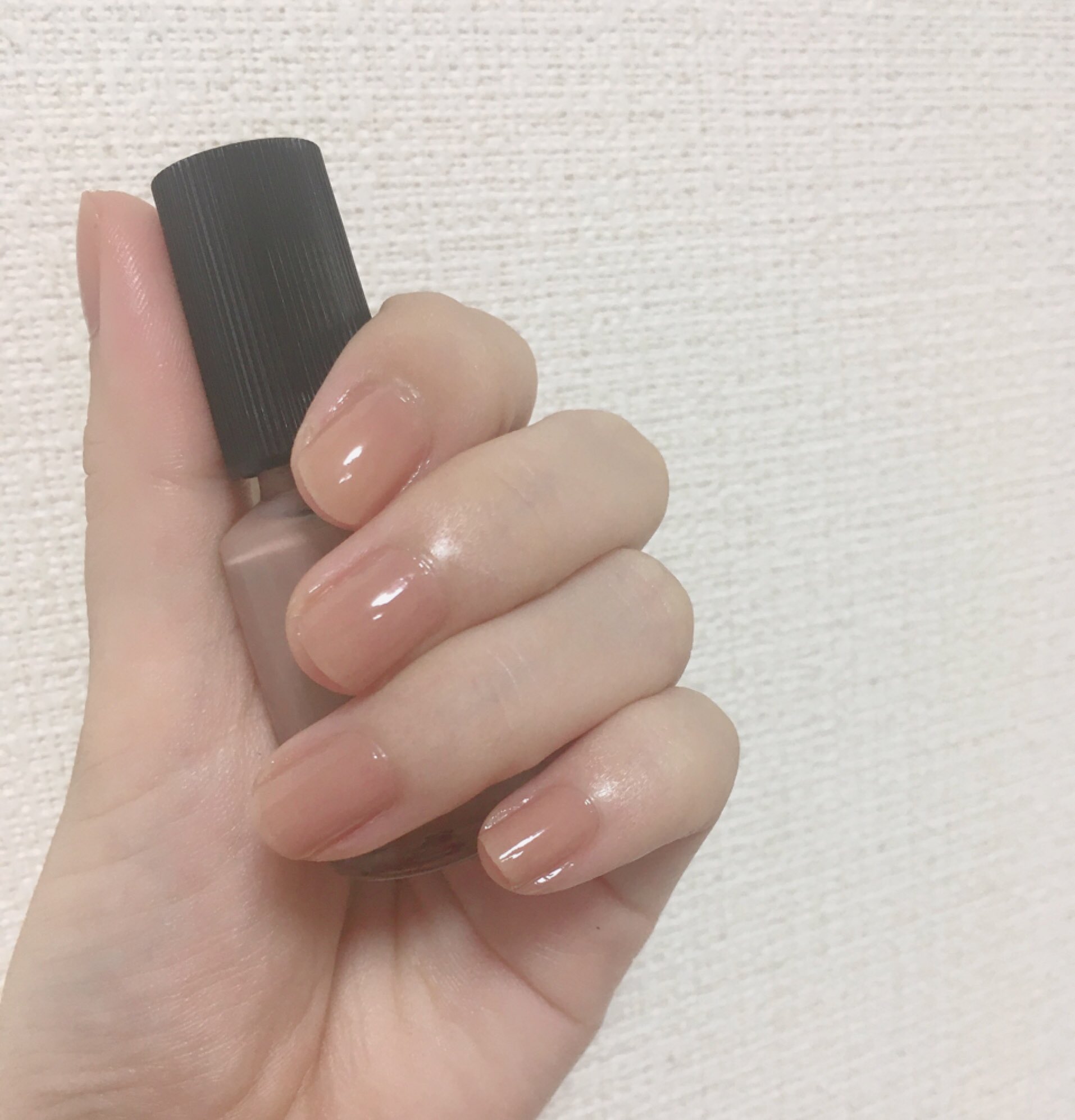 Twitter এ し ば コスメ購入品 コスメデコルテ ネイルエナメル Be342 フォロワーさんに教えていただき購入 結果めちゃくちゃ気に入った 上品で優しげな発色 ベージュネイルラバーの私の理想通り このちゅるん感も堪らない 可愛くてずっと手を見