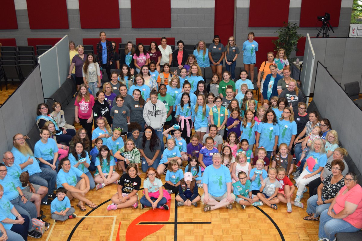 GirlScoutCSA's tweet image. In September, one service unit hosted a Journey in a Day, with 92 girls across east Tennessee in attendance! From Daisies to adults, the @girlscouts completed all parts of #ThinkLikeaProgrammer, and ended the day presenting patches and a Fall Product Rally!