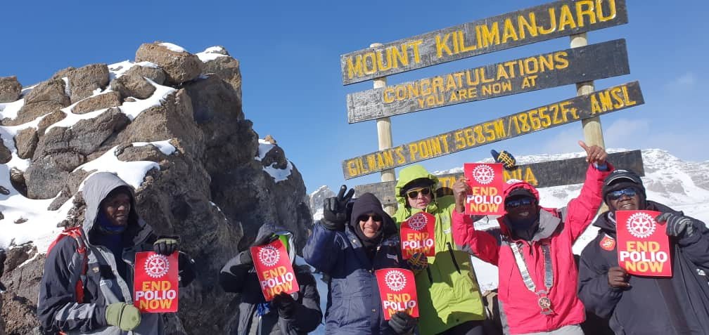 MUBSPRO's tweet photo. DG has made it to the peak. #LetsendPolio https://t.co/C2IjXVCjCy