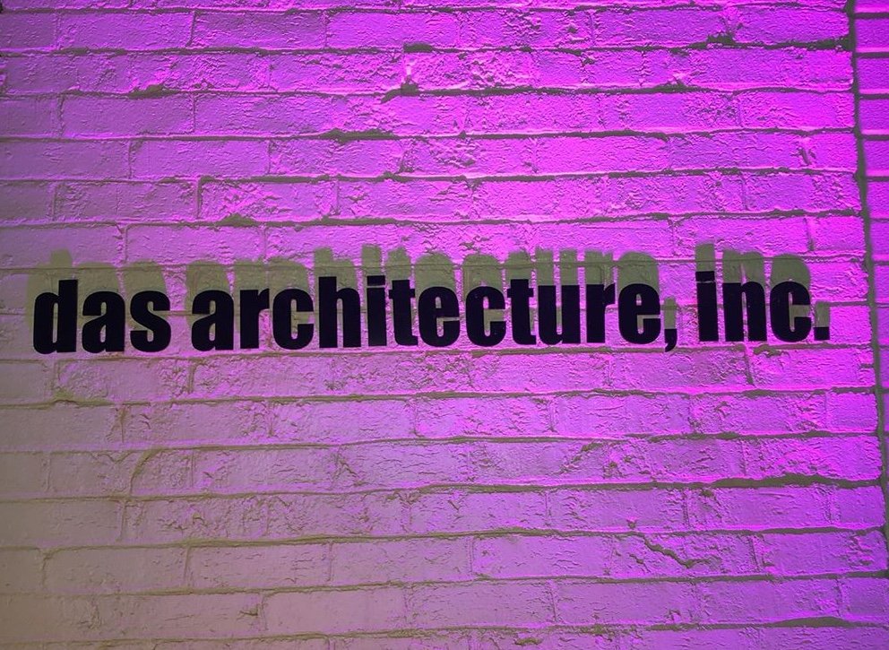 das_arch's tweet photo. Have you seen our new building at night? We're lighting it up #pink for Breast Cancer Awareness and @CREW_Clt's Queen City in the Pink #QCIP #breastcancerawareness https://t.co/KdgeVuVdlr