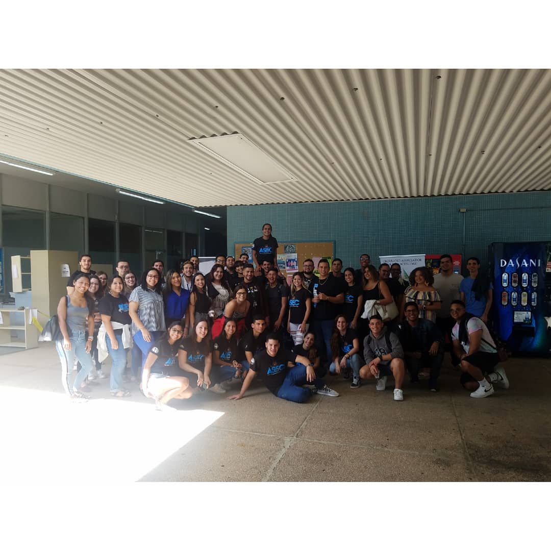 asec_uprb's tweet photo. ¡Saludos miembros!😁 En el día de ayer estuvimos realizando la entrega de camisas👕¡Felicidades al ganador del YETI!
Gracias a todos los miembros que asistieron🤠 y a nuestros auspiciadores por su patrocinio.
#AsecUPRB #Becker #Electroocoop https://t.co/JSh6cTah1n