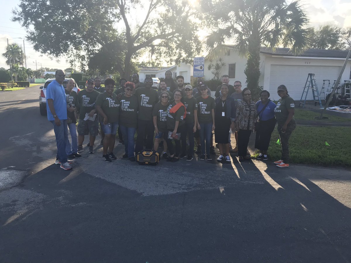 nadeneroseHD's tweet photo. Four Veterans in #southflo homes are getting a well needed facelift. Thanks to @HomeDepotFound #d266 associates and our partnership with #RTBC https://t.co/ByBbENxWw1