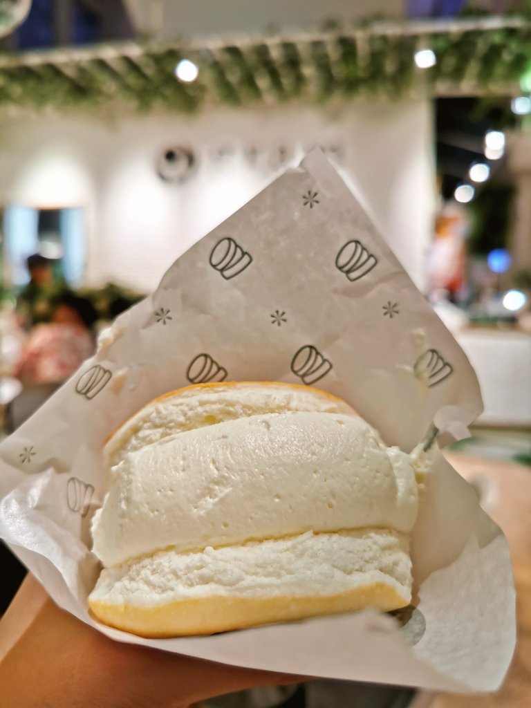 lattelover_2018's tweet photo. กินก่อน พรุ่งนี้ค่อยลดนะ.. 😂😅
#gramcafe
#BKK
#อร่อยบอกต่อ https://t.co/l8zxbRXo64